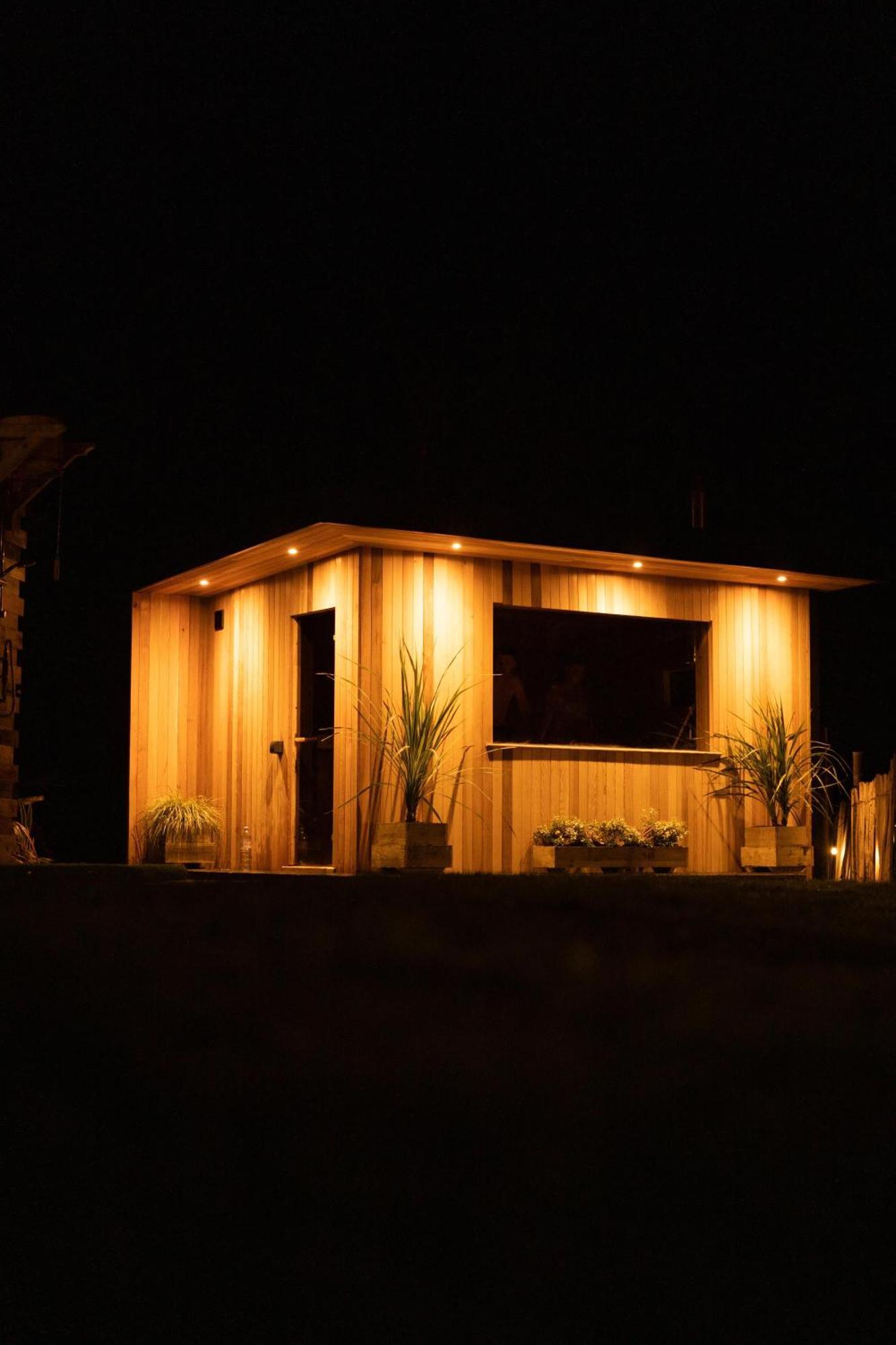Rostrevor Mountain Lodge - Glamping Pods - Revive Sauna & Hot Tubs Exterior foto